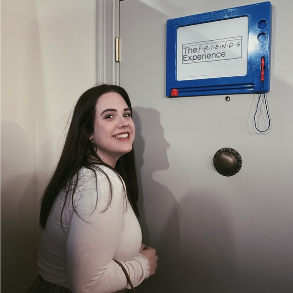 Meet your Posher, Jess - Picture 3 of 5